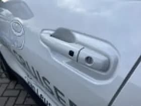 Toyota Urban cruiser thumbnail 48