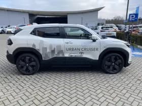 Toyota Urban cruiser thumbnail 8
