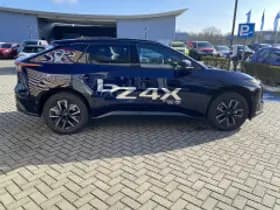 Toyota bZ4X thumbnail 4