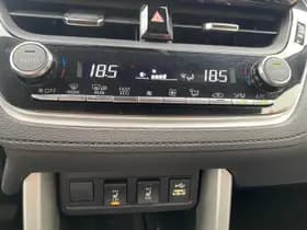 Toyota Corolla thumbnail 29