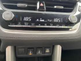 Toyota Corolla thumbnail 61