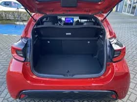 Toyota Yaris thumbnail 12