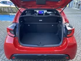 Toyota Yaris thumbnail 6