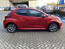 Toyota Yaris thumbnail 8