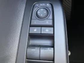 Toyota C hr thumbnail 60