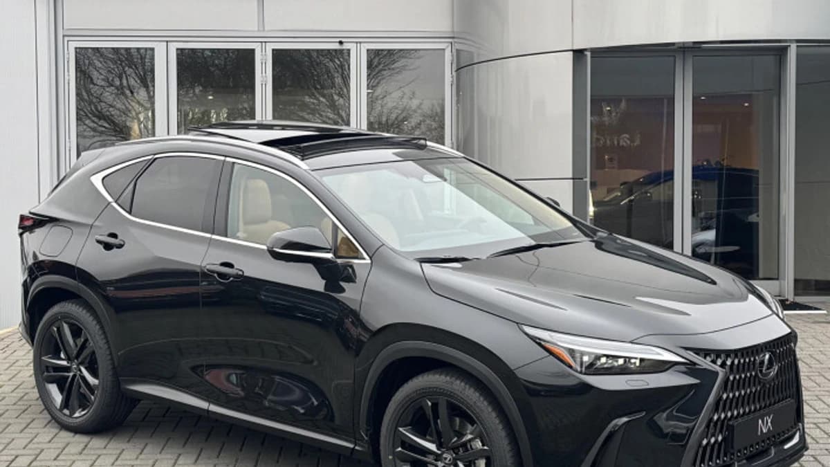 Lexus NX — foto 1