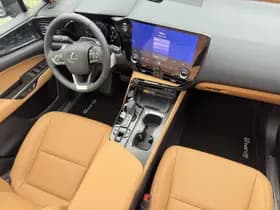 Lexus NX thumbnail 37