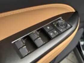 Lexus NX thumbnail 57