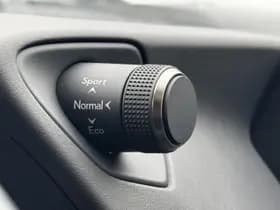Lexus UX thumbnail 26