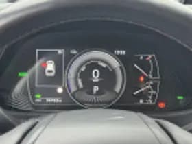 Lexus UX thumbnail 57