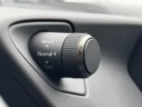 Lexus UX thumbnail 58