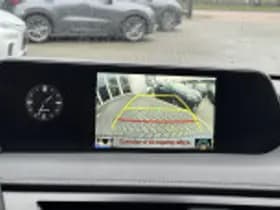 Lexus UX thumbnail 60