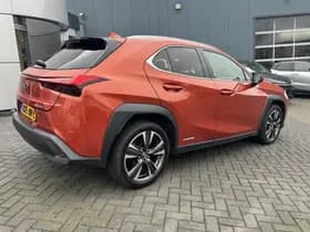 Lexus UX thumbnail 76