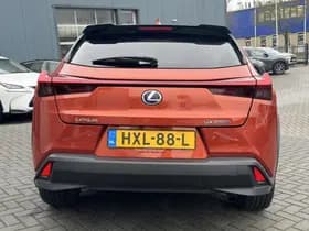 Lexus UX thumbnail 77