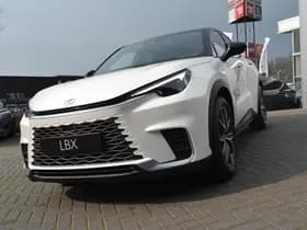 Lexus LBX thumbnail 13