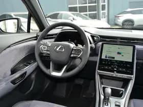 Lexus LBX thumbnail 27