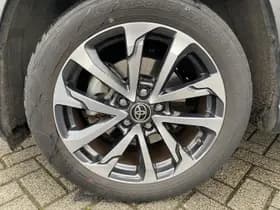Toyota Corolla thumbnail 37