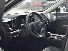 Lexus NX thumbnail 18