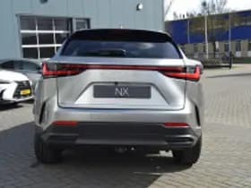 Lexus NX thumbnail 4
