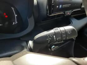 Toyota Yaris thumbnail 23