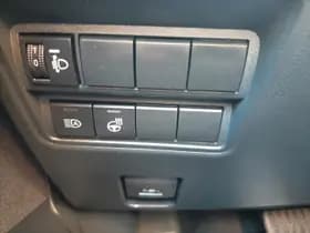 Toyota Yaris thumbnail 24