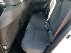 Toyota Yaris thumbnail 32