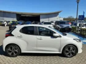 Toyota Yaris thumbnail 36