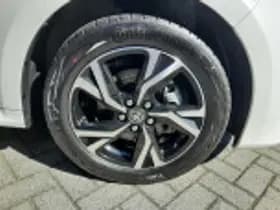 Toyota Yaris thumbnail 37