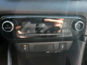 Toyota Yaris thumbnail 55
