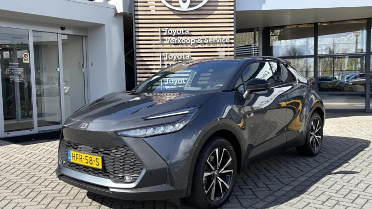 Toyota C hr — foto 1