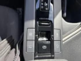 Toyota C hr thumbnail 71