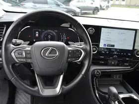 Lexus NX thumbnail 22