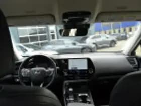 Lexus NX thumbnail 65