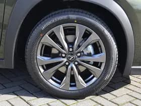 Lexus UX thumbnail 16