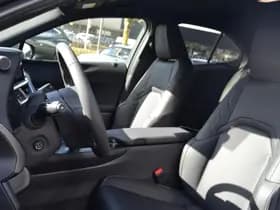 Lexus UX thumbnail 20