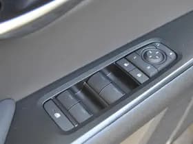 Lexus UX thumbnail 21