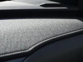 Lexus UX thumbnail 36