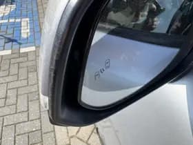 Toyota Corolla thumbnail 16