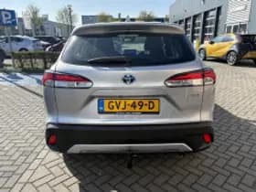 Toyota Corolla thumbnail 6