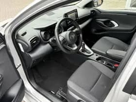 Toyota Yaris thumbnail 16