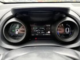 Toyota Yaris thumbnail 21