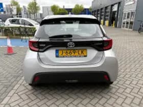 Toyota Yaris thumbnail 5