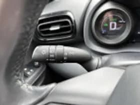 Toyota Yaris thumbnail 55