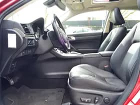 Lexus CT thumbnail 22