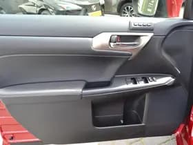 Lexus CT thumbnail 24