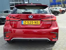 Lexus CT thumbnail 10