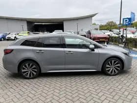 Toyota Corolla thumbnail 2