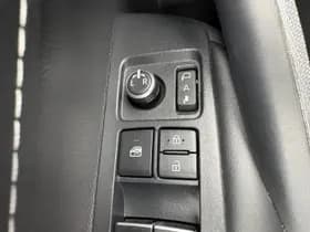 Toyota Corolla thumbnail 34
