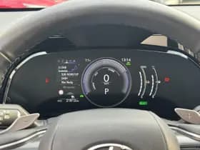 Lexus NX thumbnail 25