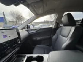 Lexus NX thumbnail 70